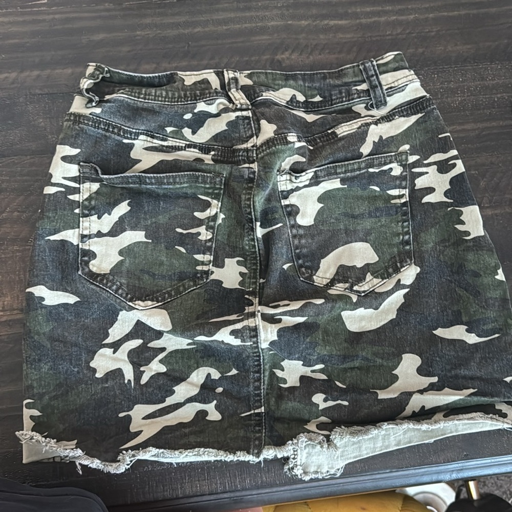 Camo skirt